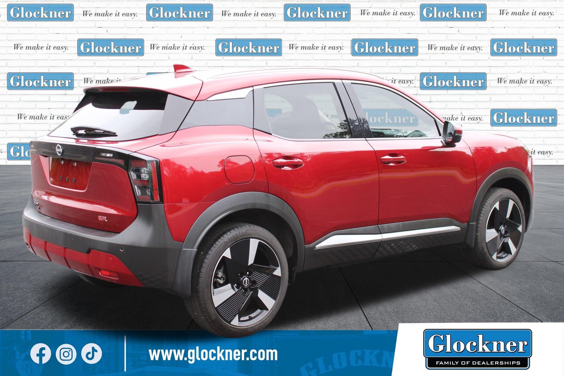 Used 2025 Nissan Kicks SR FWD image 6