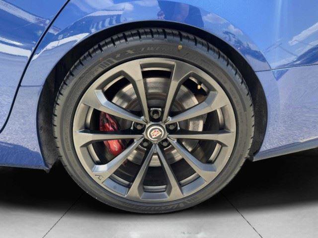 Used 2019 Cadillac CTS V w/ Carbon Fiber Package RWD image 73