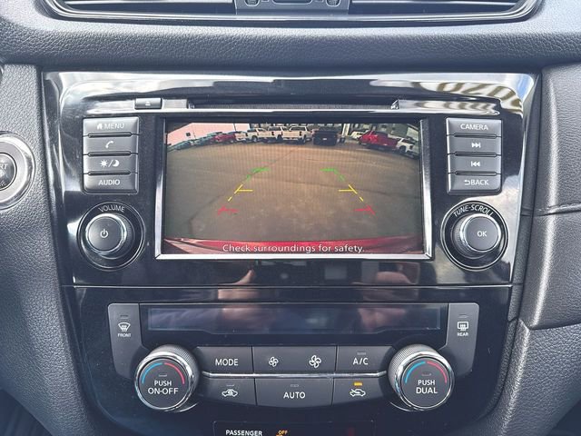 Used 2020 Nissan Rogue SV FWD image 14