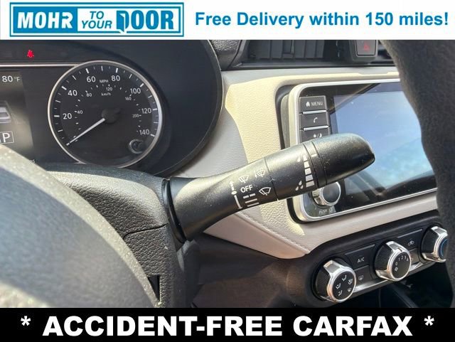 Used 2021 Nissan Versa SV FWD image 14