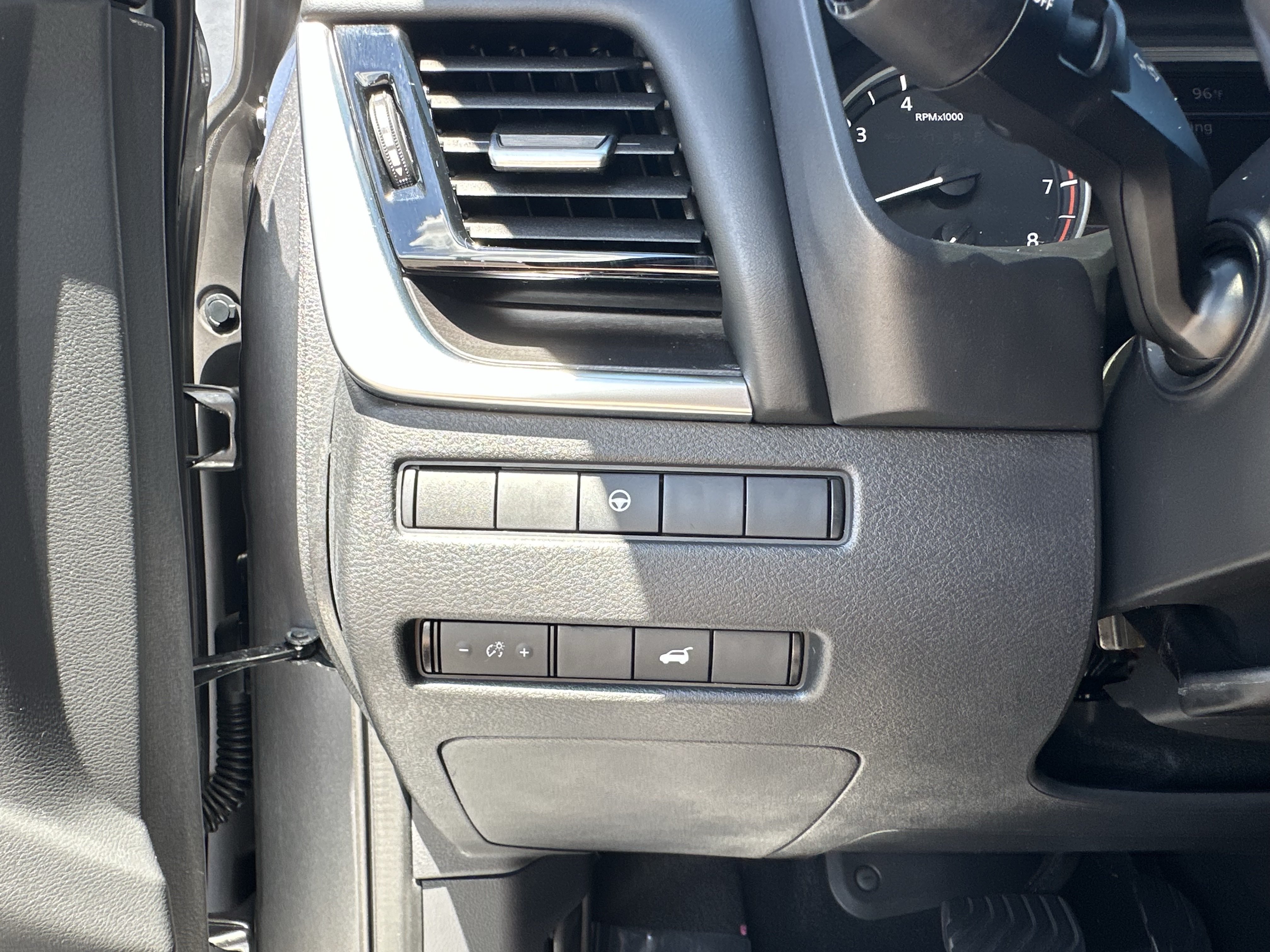 Certified 2021 Nissan Rogue SL FWD image 32
