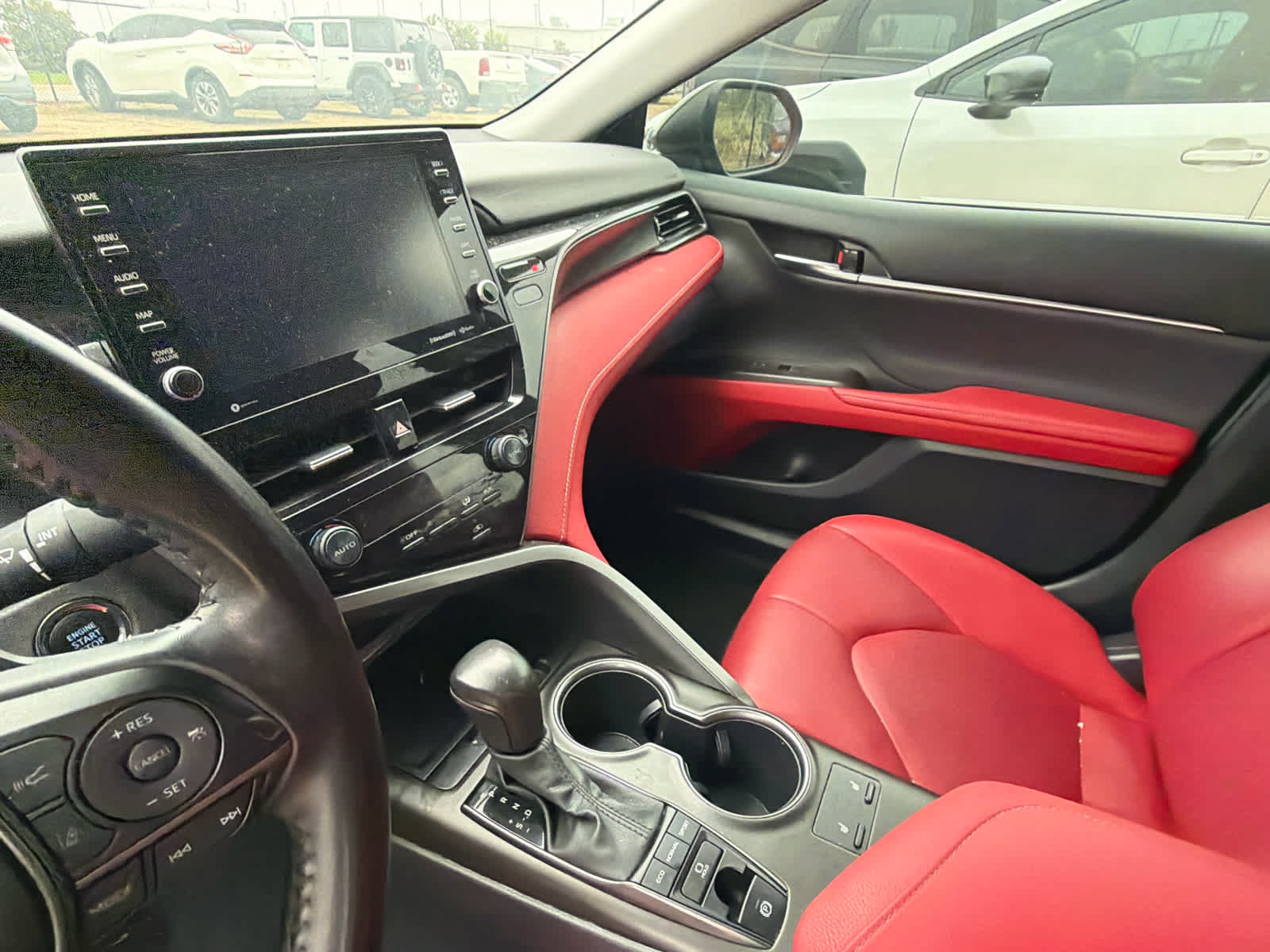 Used 2021 Toyota Camry XSE FWD image 9