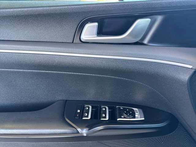 Used 2021 Kia K5 GT-Line w/ Paint Protection Package image 10