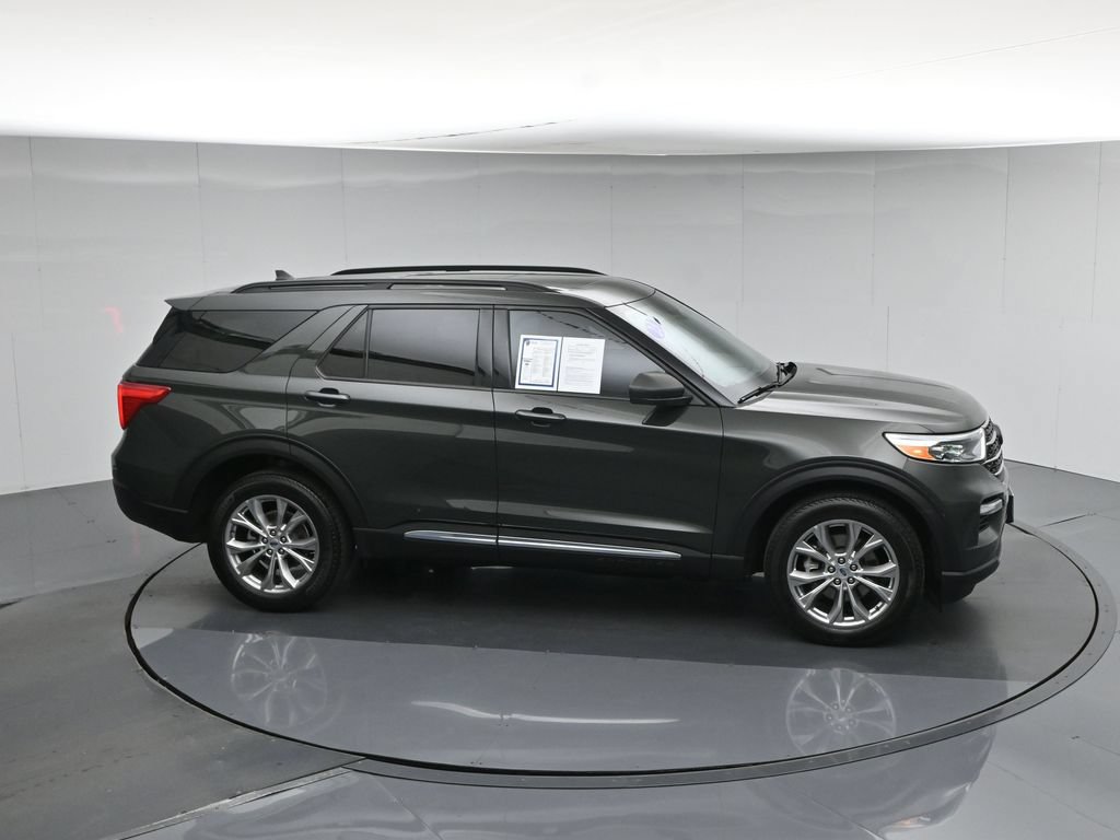 Certified 2023 Ford Explorer XLT w/ Equipment Group 202A AWD/4WD image 58