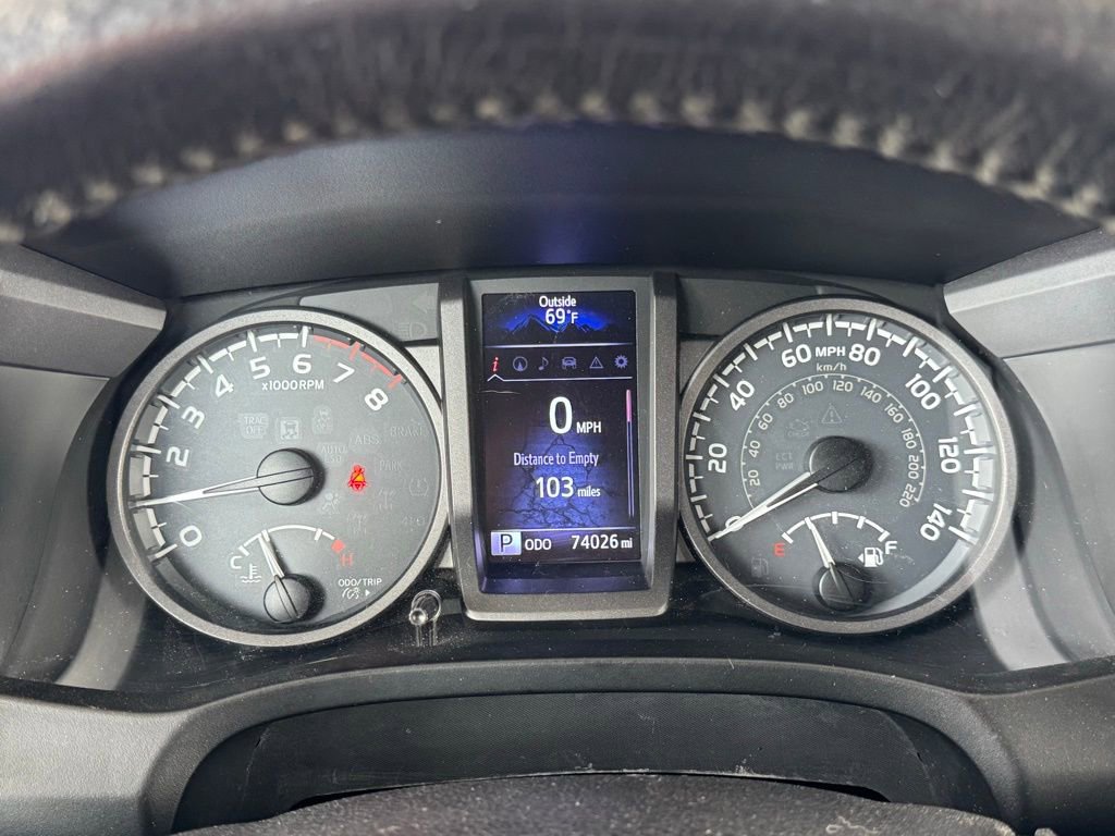 Used 2016 Toyota Tacoma TRD Sport w/ Towing Package RWD image 30