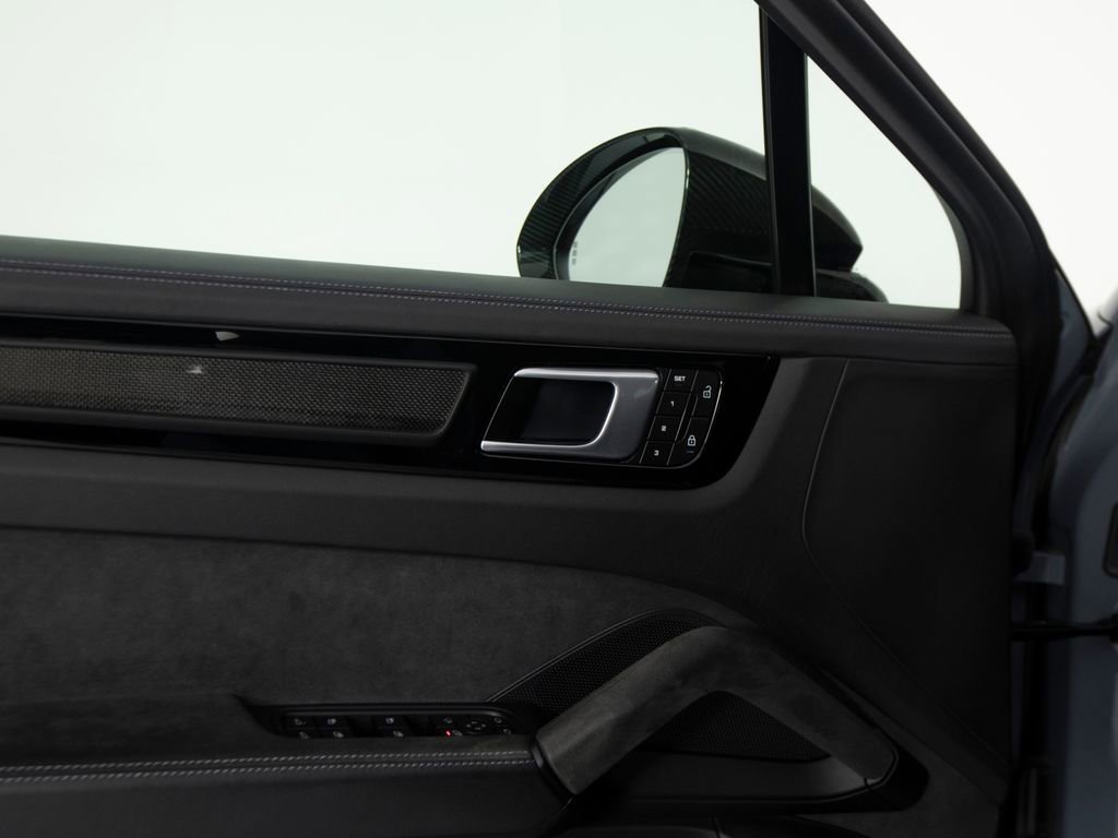 Certified 2022 Porsche Cayenne Turbo GT AWD/4WD image 19