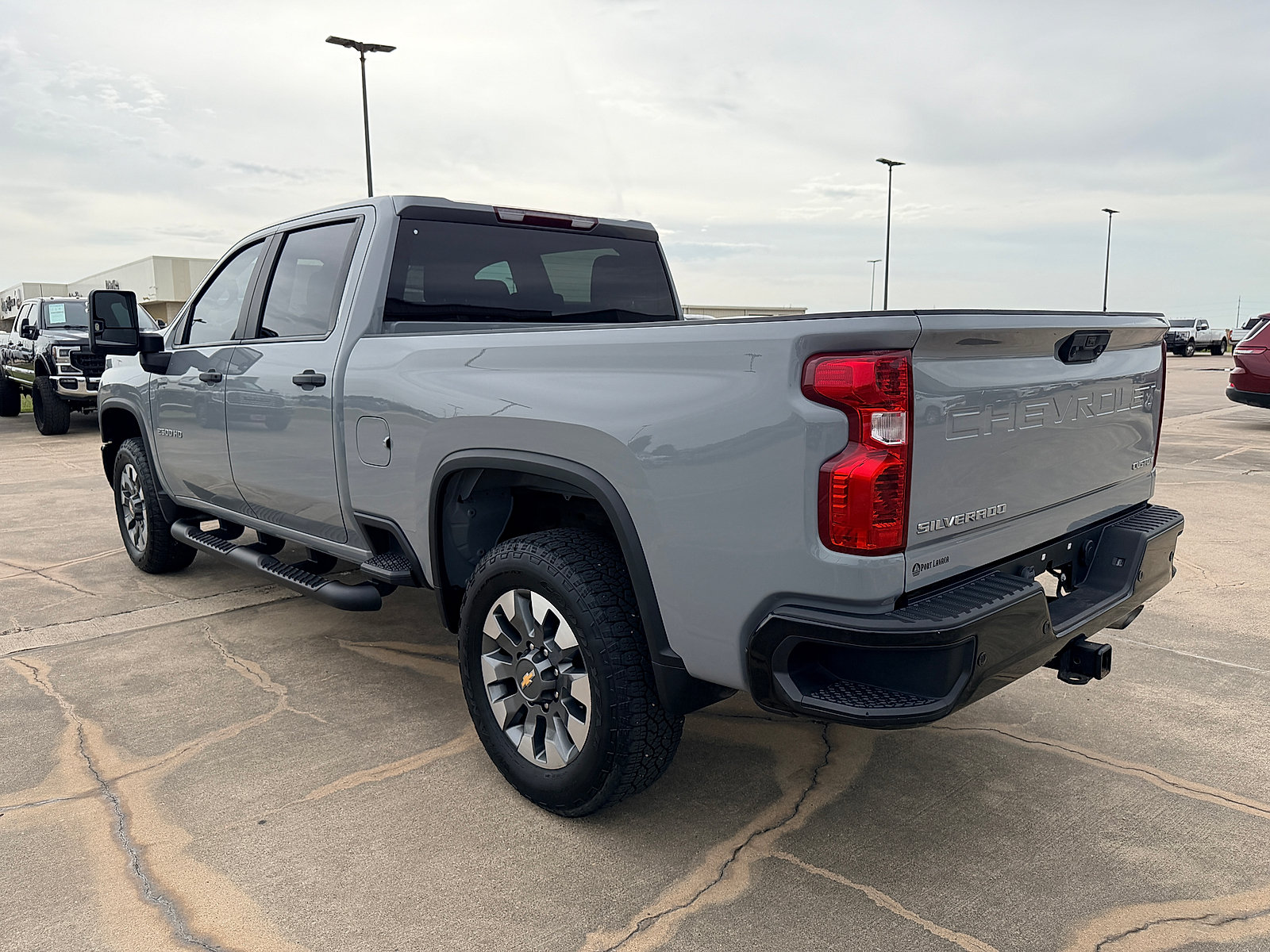 Used 2025 Chevrolet Silverado 2500 Custom w/ Custom Value Package AWD/4WD image 5
