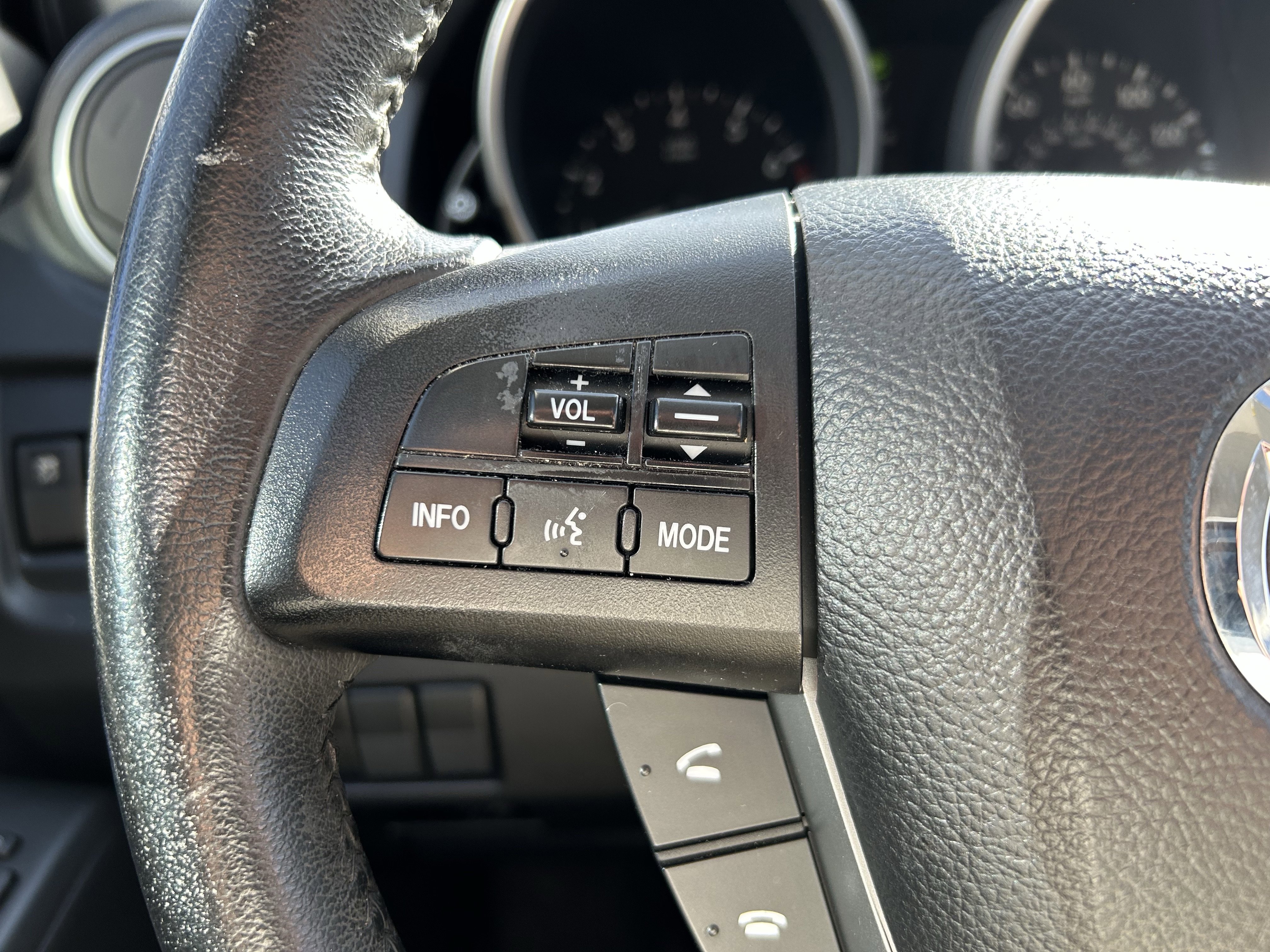 Used 2015 MAZDA MAZDA5 Grand Touring image 15