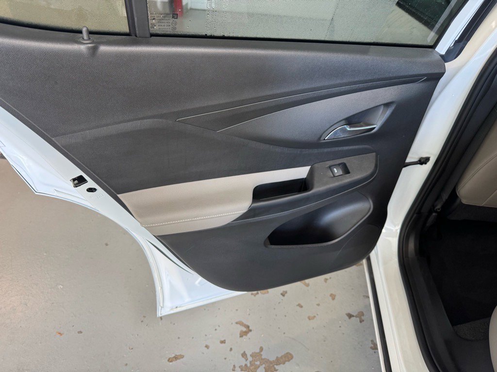 Used 2024 Buick Envista Avenir image 11