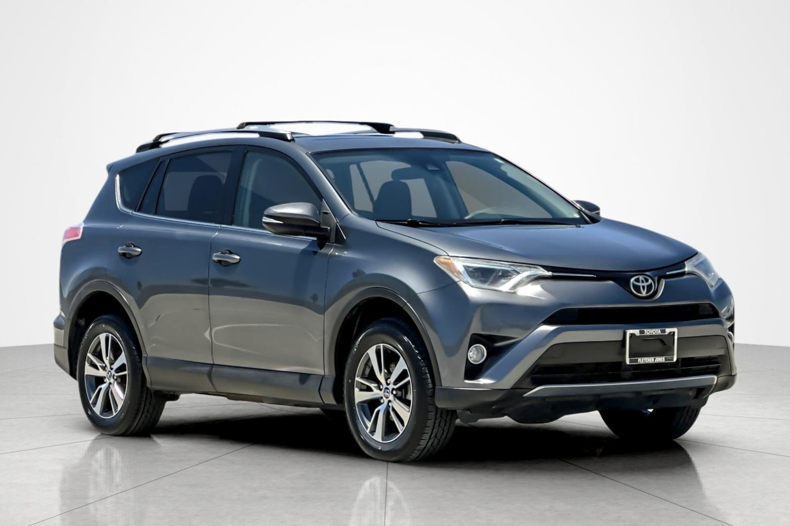 Certified 2017 Toyota RAV4 XLE w/ Carpet Mat Package FWD image 7