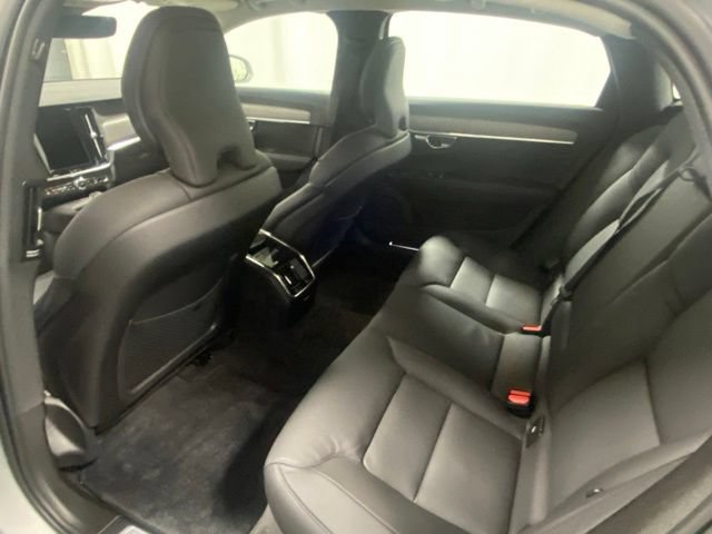 Used 2025 Volvo S90 B6 Plus AWD/4WD image 13