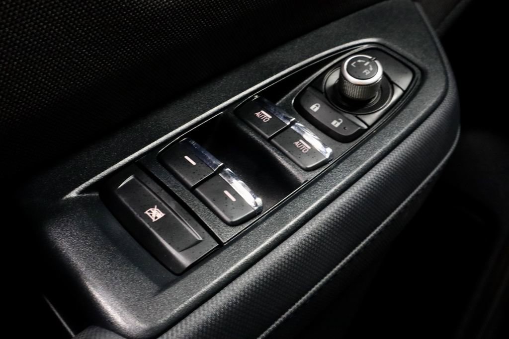 Used 2025 Subaru Forester Premium image 27