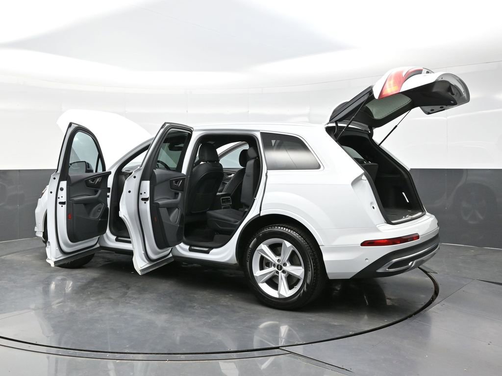 Used 2023 Audi Q7 2.0T Premium Plus w/ Premium Plus Package image 44