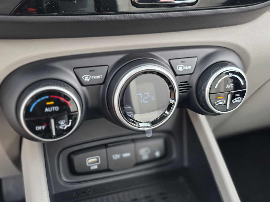 New 2026 Hyundai Venue SEL FWD image 32