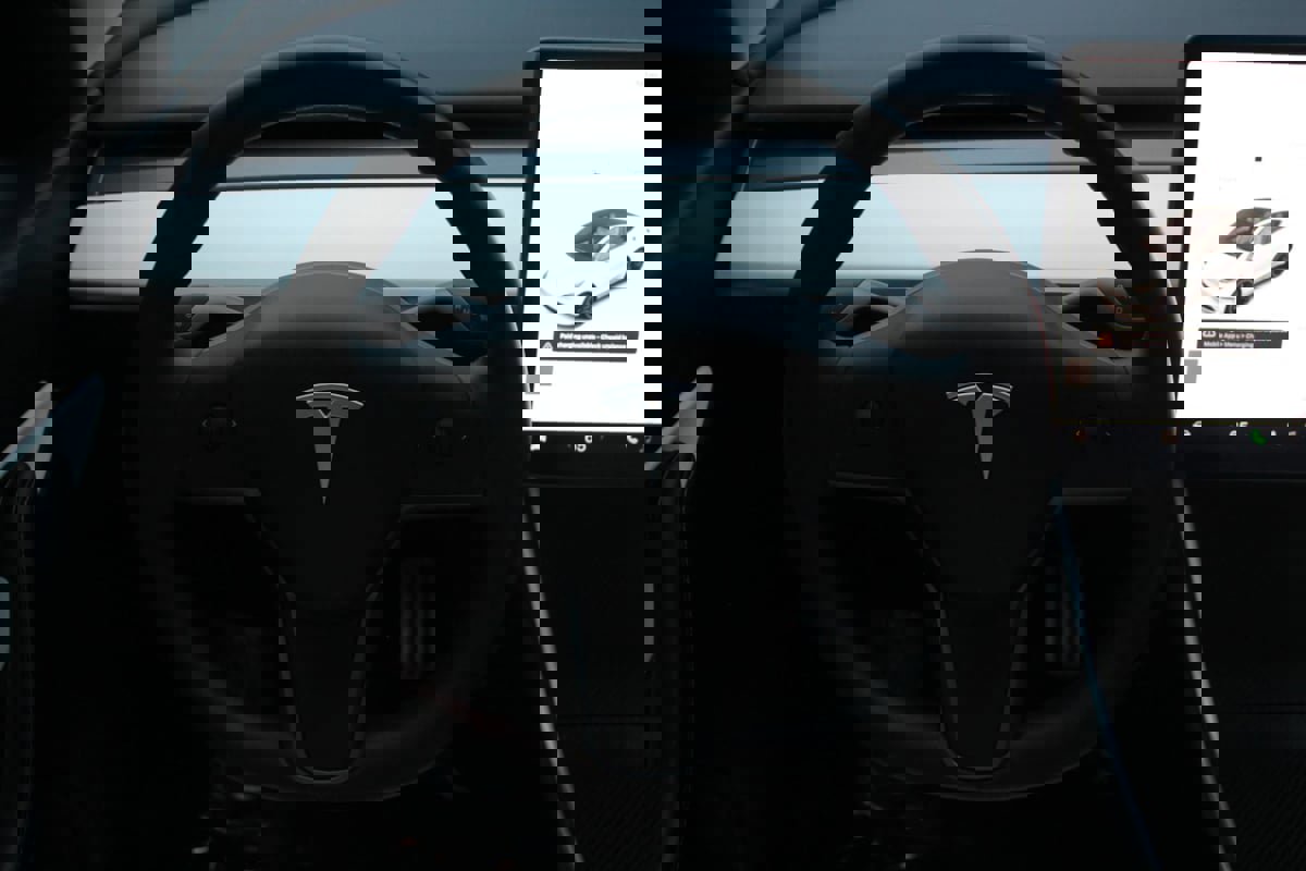 Used 2020 Tesla Model Y Performance image 29