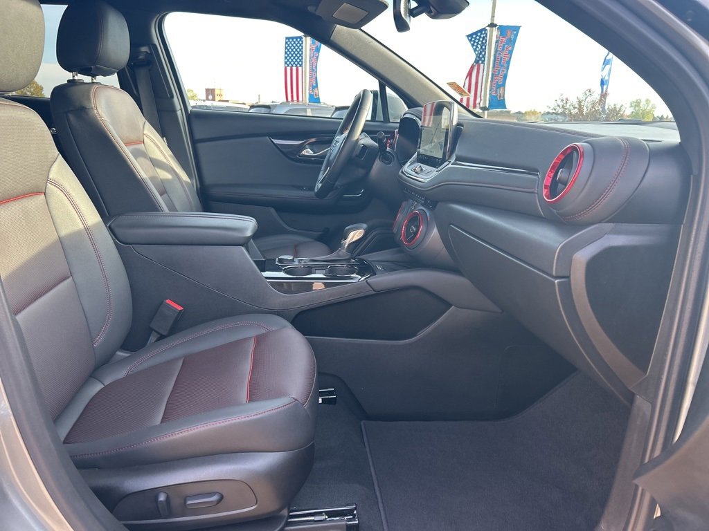 Used 2025 Chevrolet Blazer RS image 16
