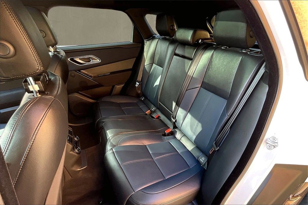 Certified 2025 Land Rover Range Rover Velar Dynamic SE image 22
