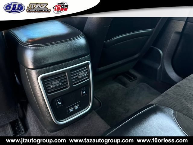 Used 2018 Dodge Charger R/T Scat Pack w/ Dynamics Package RWD image 18
