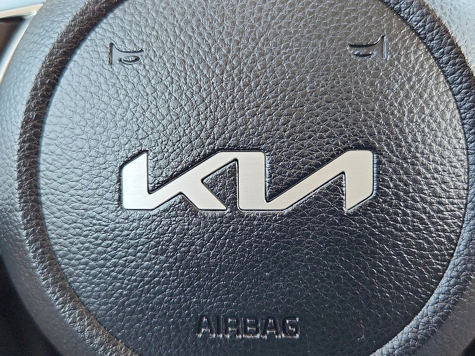 Used 2023 Kia Seltos EX image 18