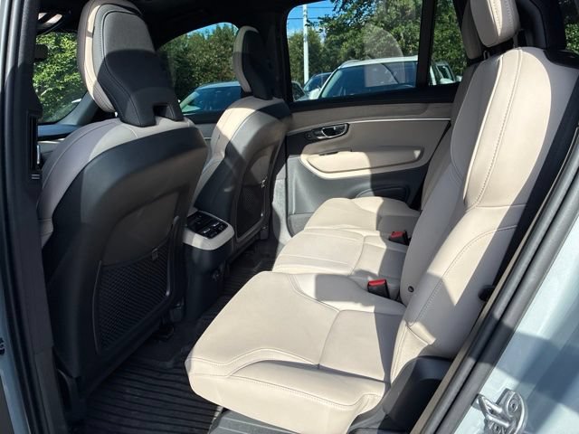 Used 2025 Volvo XC90 B5 Plus w/ Protection Package Premier AWD/4WD image 11