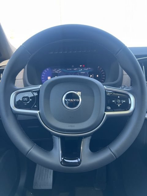 New 2026 Volvo XC90 B5 Core w/ Protection Package Premier AWD/4WD image 12