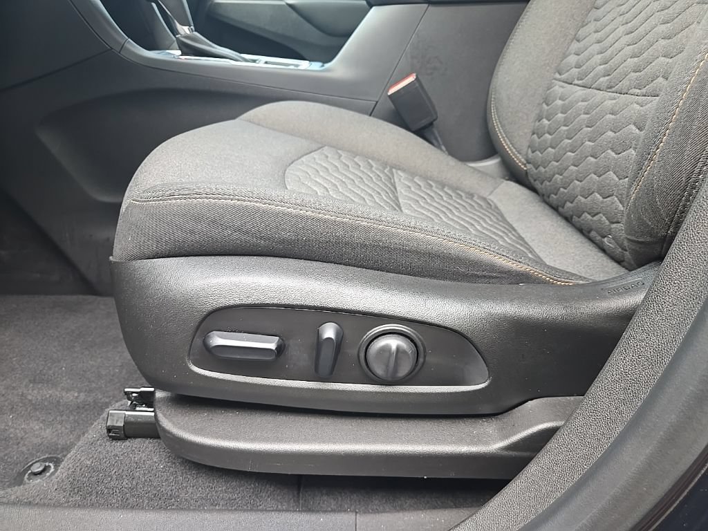 Used 2021 Chevrolet Equinox LT AWD/4WD image 28