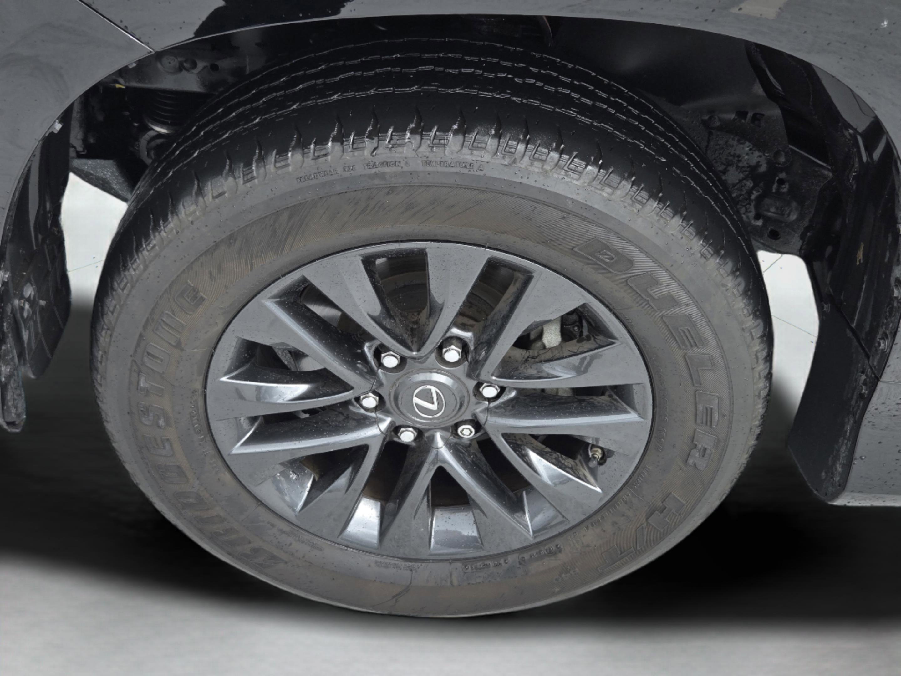 Used 2023 Lexus GX 460 Premium w/ Premium Package AWD/4WD image 9
