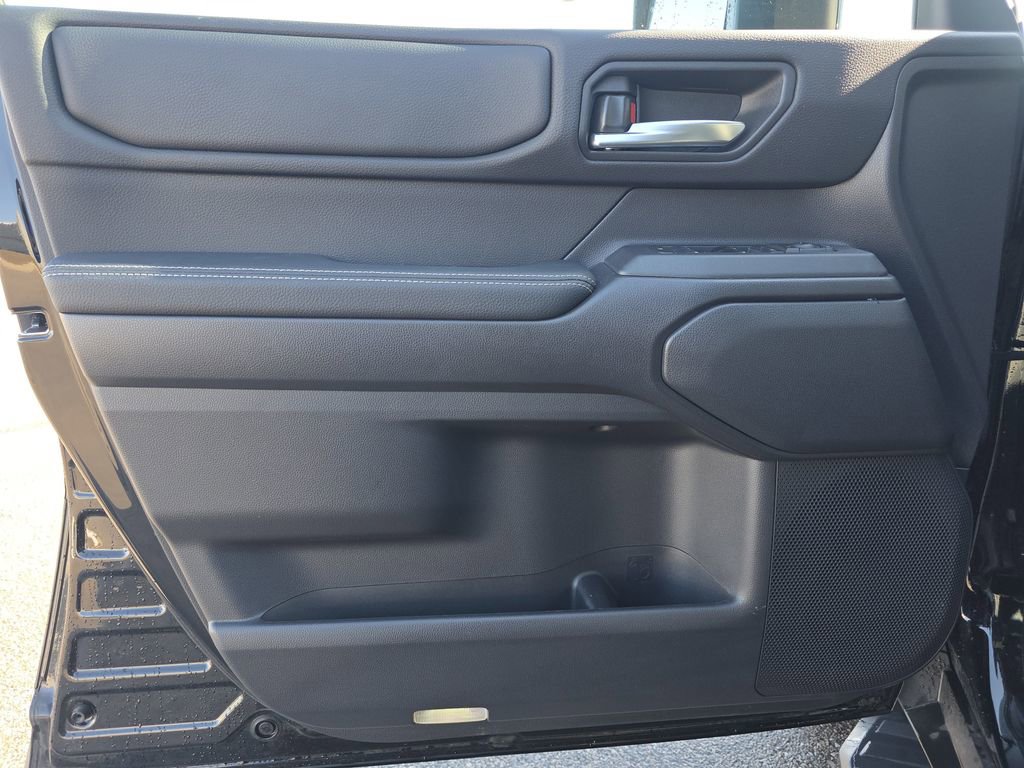 Used 2025 Toyota Land Cruiser image 40