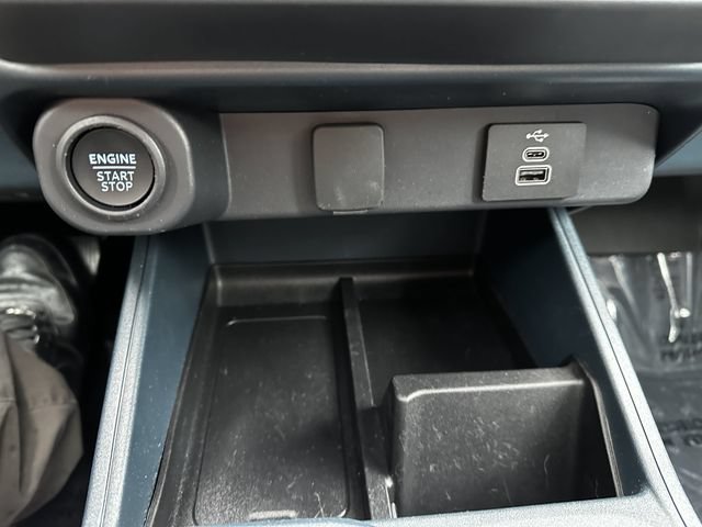 Certified 2026 Ford Maverick Lariat w/ Black Appearance Package AWD/4WD image 25