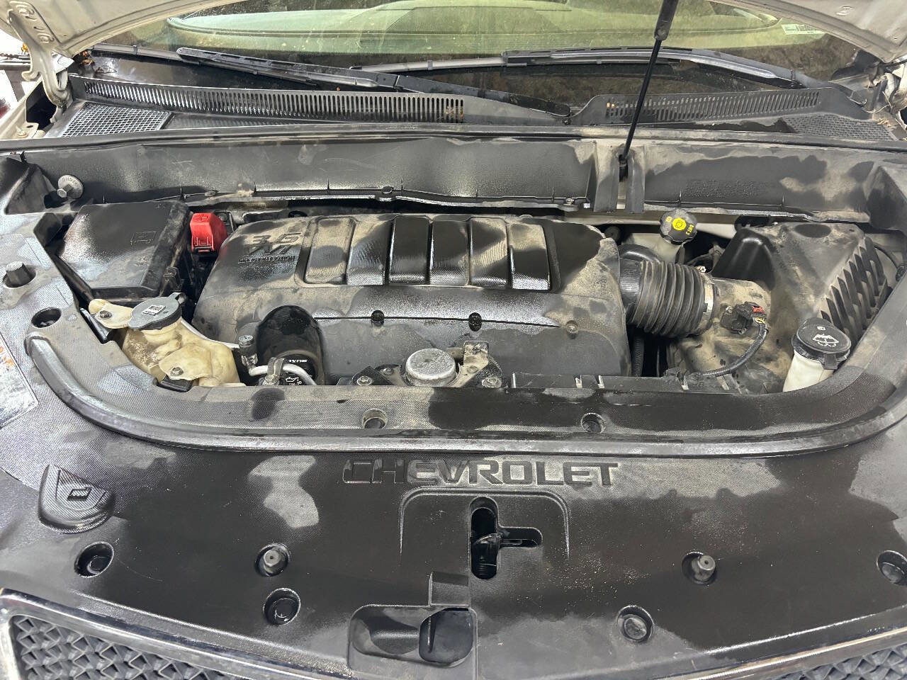 Used 2012 Chevrolet Traverse LT image 12