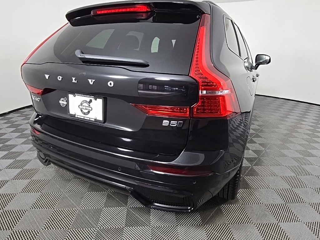 Certified 2023 Volvo XC60 B5 Plus w/ Climate Package image 6