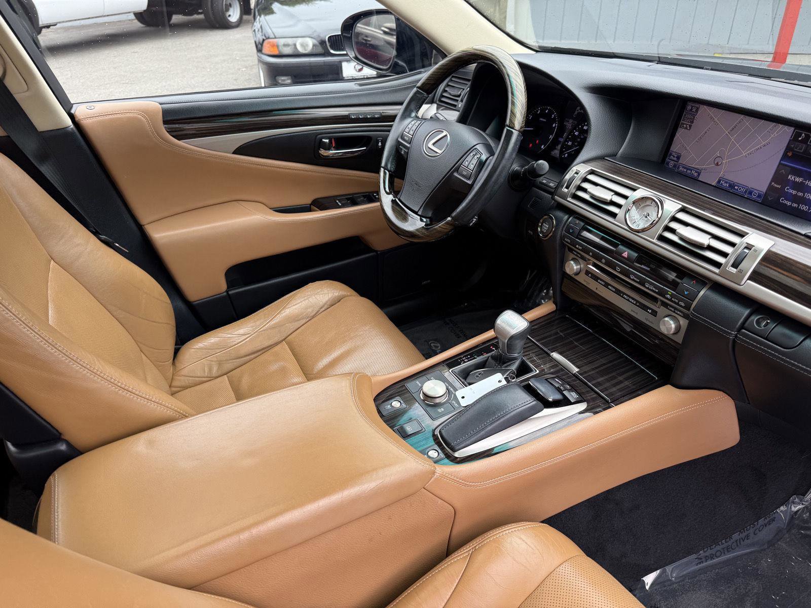 Used 2013 Lexus LS 460 image 20