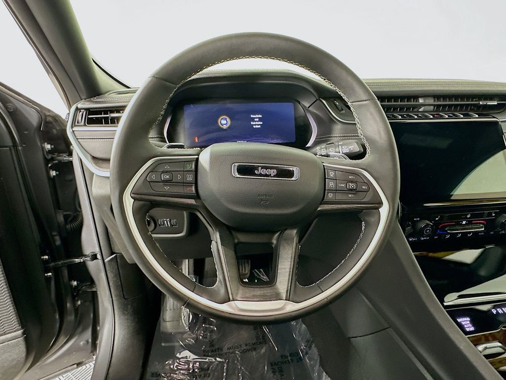 Certified 2025 Jeep Grand Cherokee Limited image 18