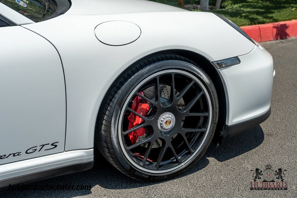 Used 2012 Porsche 911 Cabriolet image 35