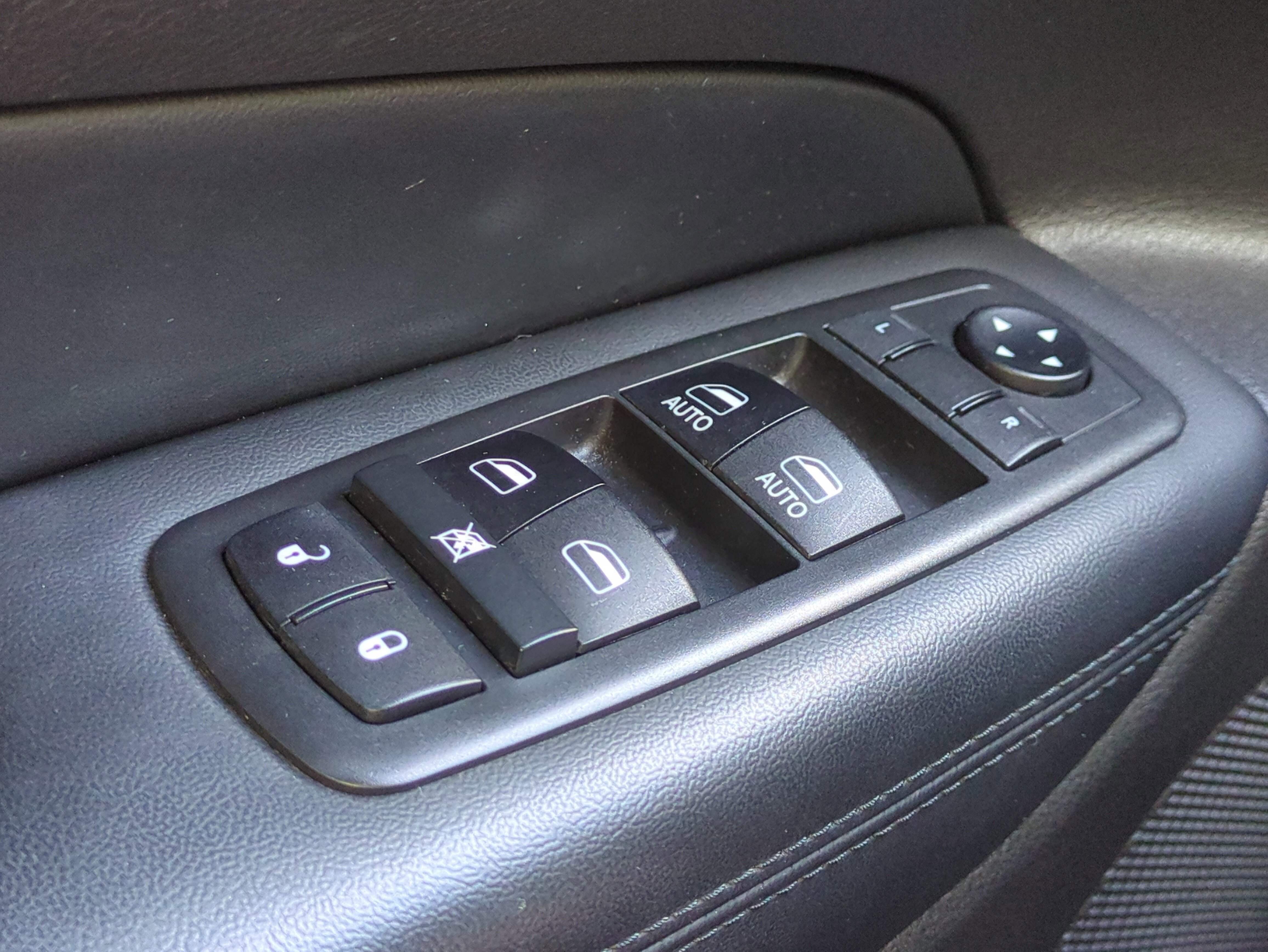 Used 2019 Jeep Grand Cherokee Limited X image 26