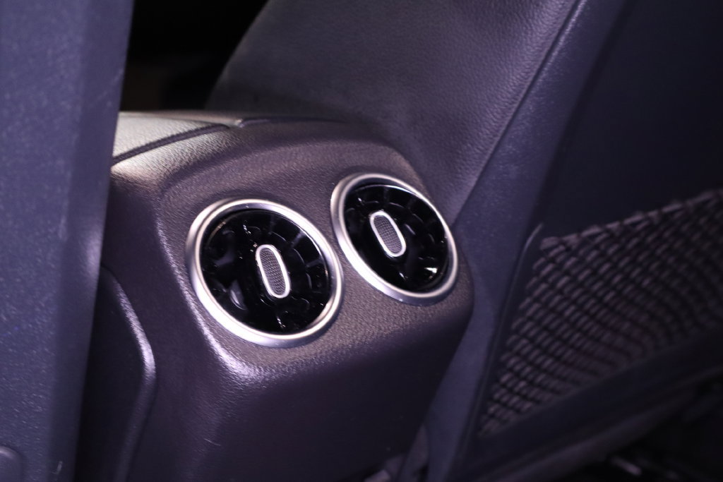 Used 2020 Mercedes-Benz CLA 250 image 31