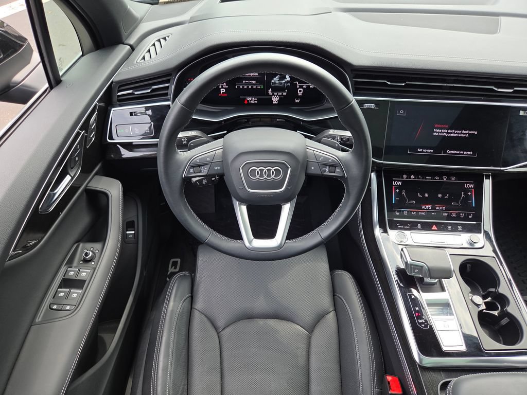 Used 2025 Audi Q7 3.0T Prestige AWD/4WD image 3