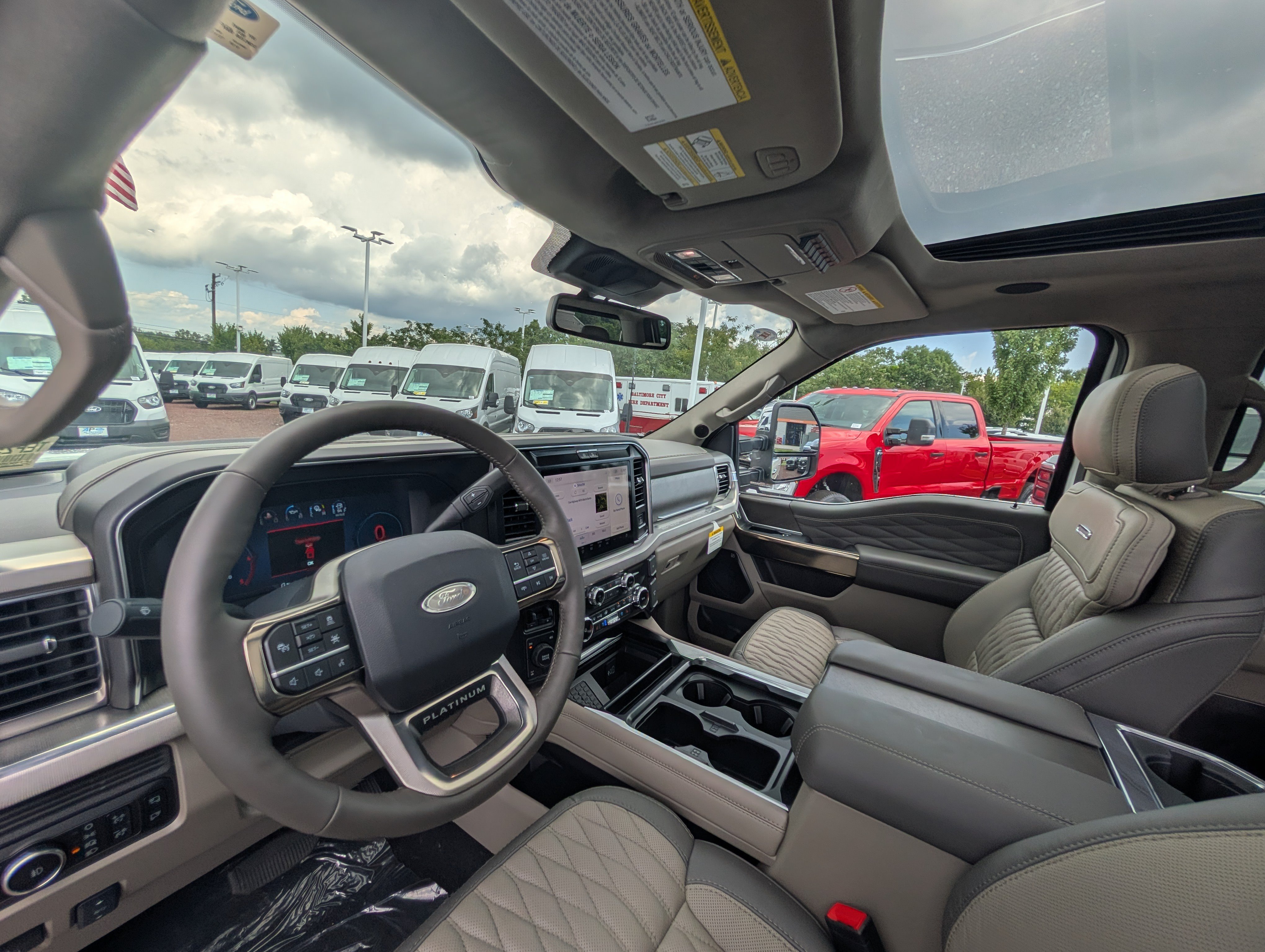 New 2026 Ford F350 Platinum w/ Platinum Plus Package AWD/4WD image 11