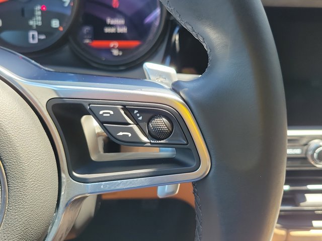 Certified 2021 Porsche Macan AWD/4WD image 29