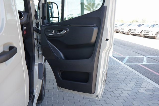 New 2025 Mercedes-Benz Sprinter 2500 image 17