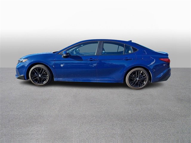 Used 2025 Toyota Camry SE image 7