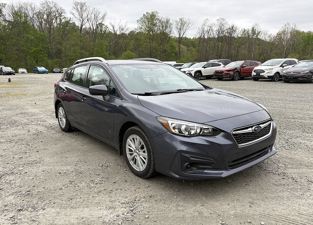 Used 2017 Subaru Impreza 2.0i Premium AWD/4WD image 3