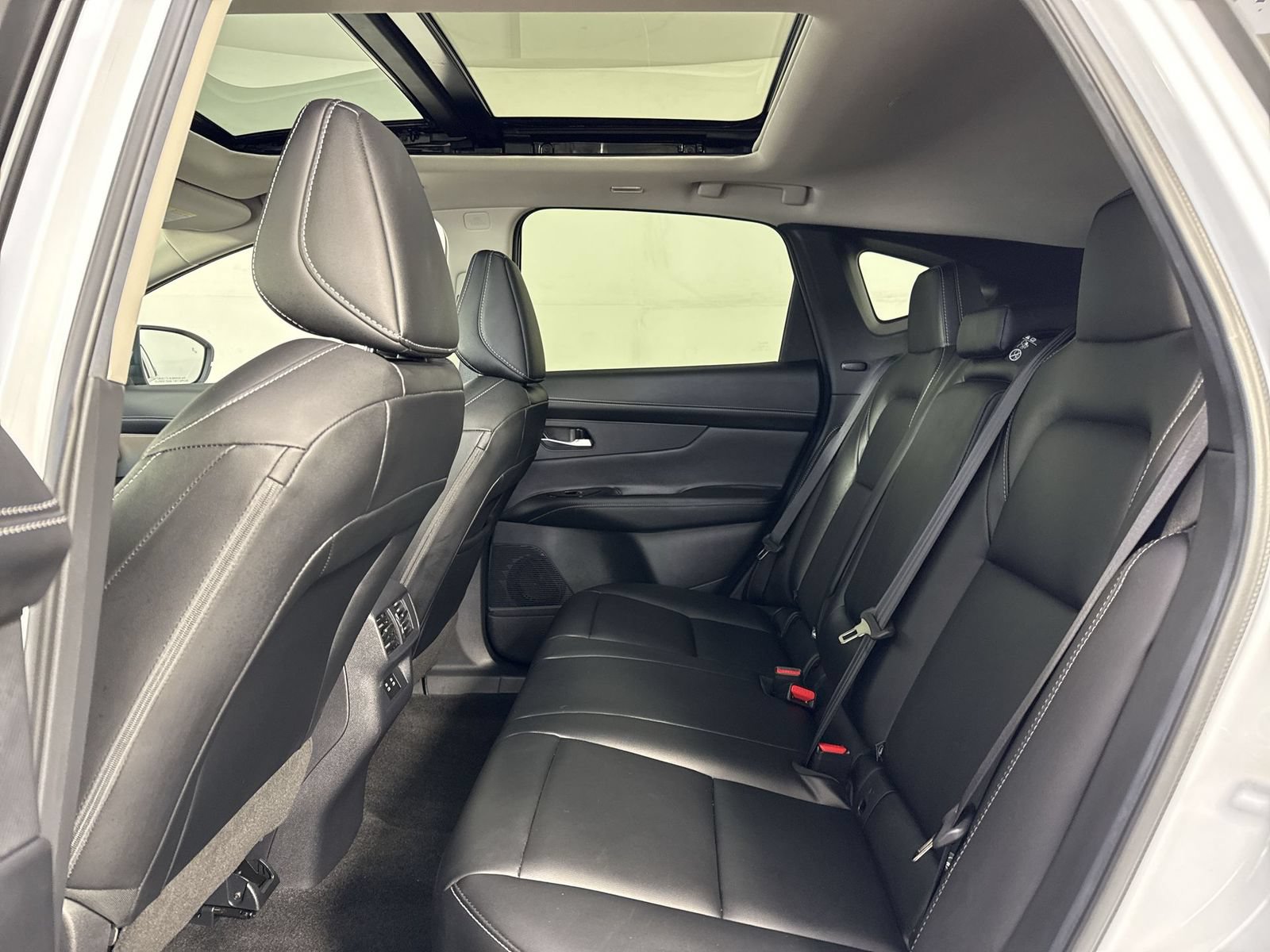 Used 2025 Nissan Murano SL w/ Cargo Package AWD/4WD image 23