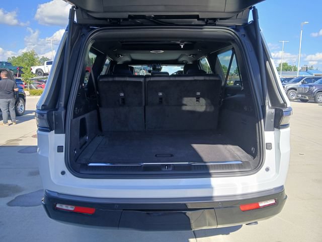 New 2026 Jeep Grand Wagoneer L Summit w/ Rear Seat Video Group I AWD/4WD image 22