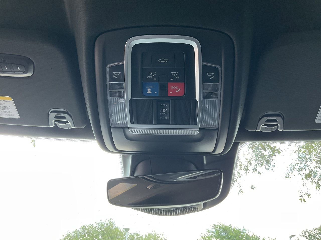 Used 2023 RAM 1500 Limited AWD/4WD image 15