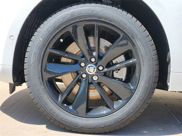 Used 2026 Jaguar F-PACE R-Dynamic S image 10