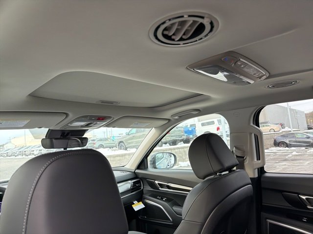 New 2025 Kia Telluride S image 8