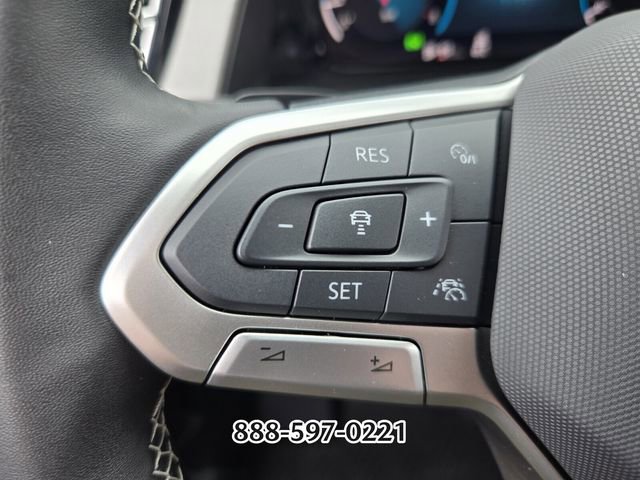 Certified 2025 Volkswagen Atlas Cross Sport SE AWD/4WD image 28