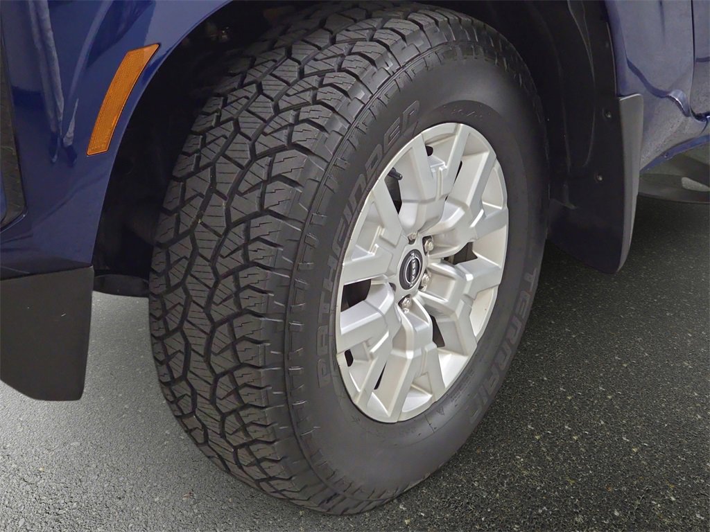 Used 2023 Nissan Frontier SV w/ Technology Package image 34