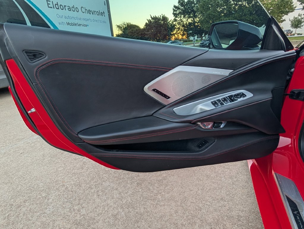 Used 2022 Chevrolet Corvette Stingray Premium Conv w/ 3LT RWD image 18